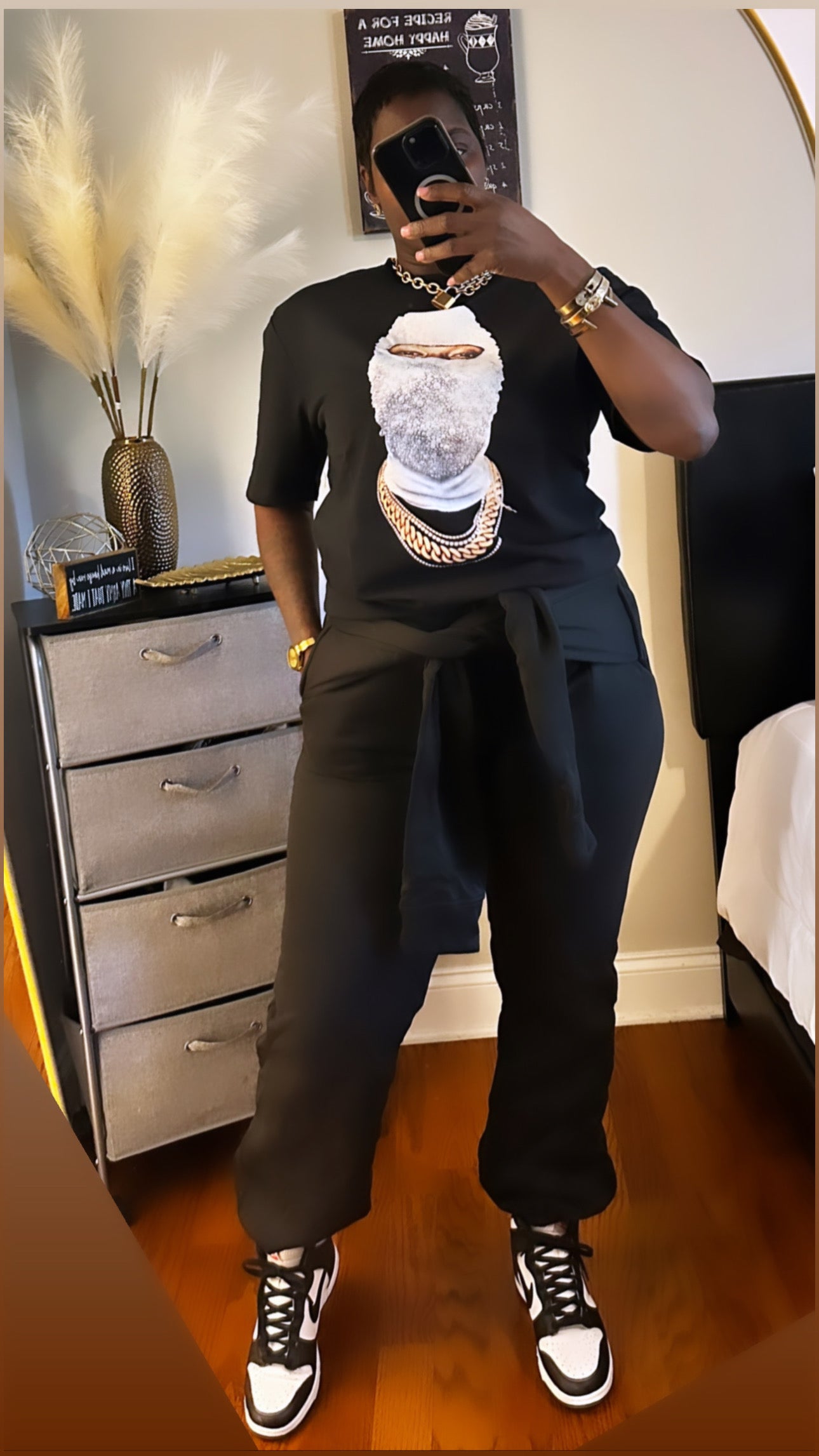 TIE MY SWEATS