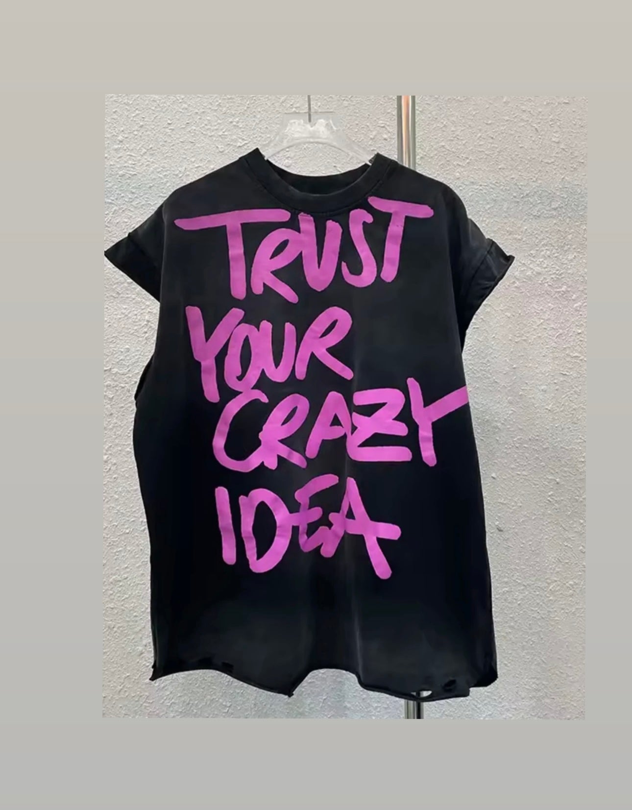 Magic Graphic muscle tee 8/20