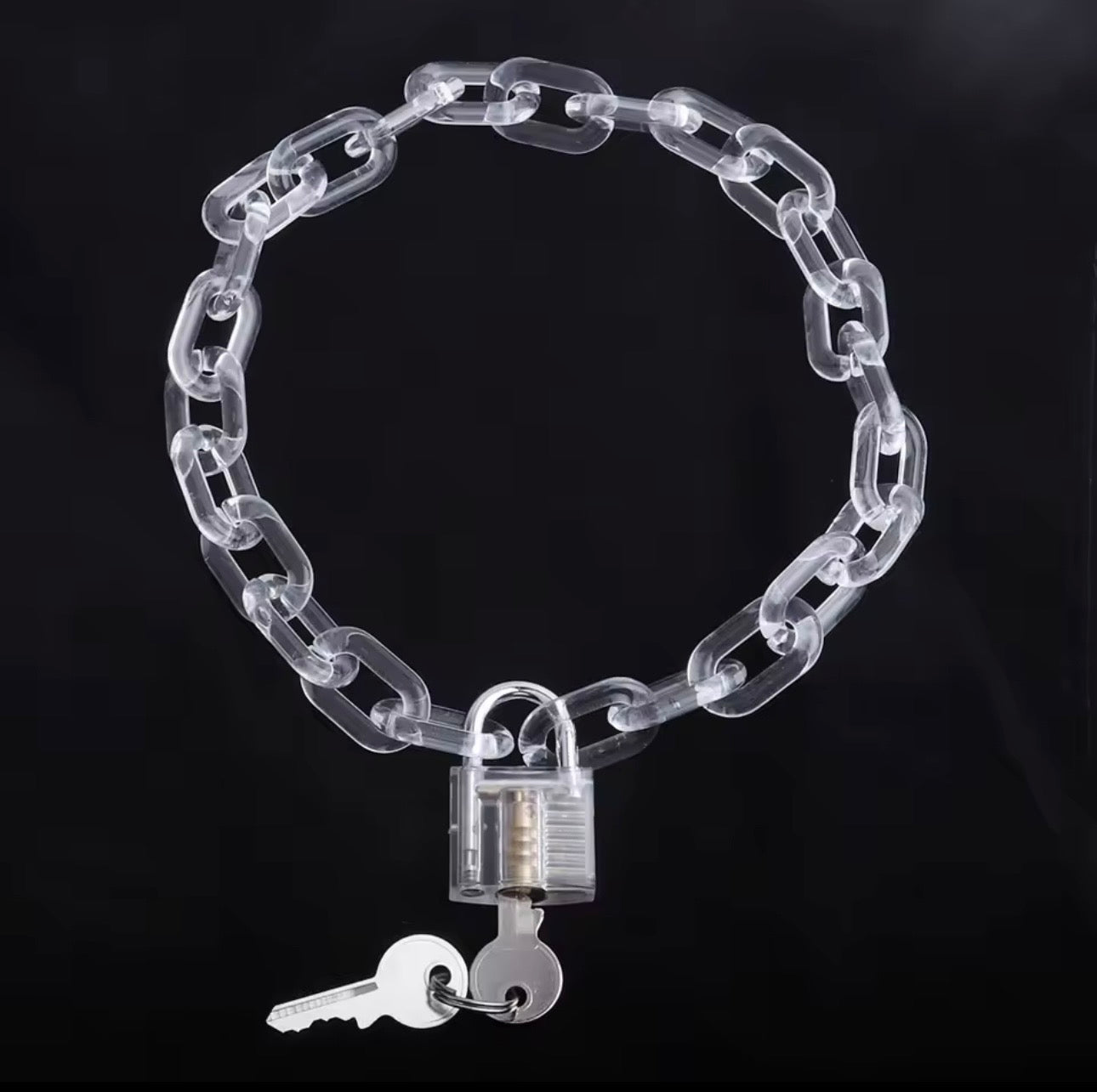 Locked Chain necklace