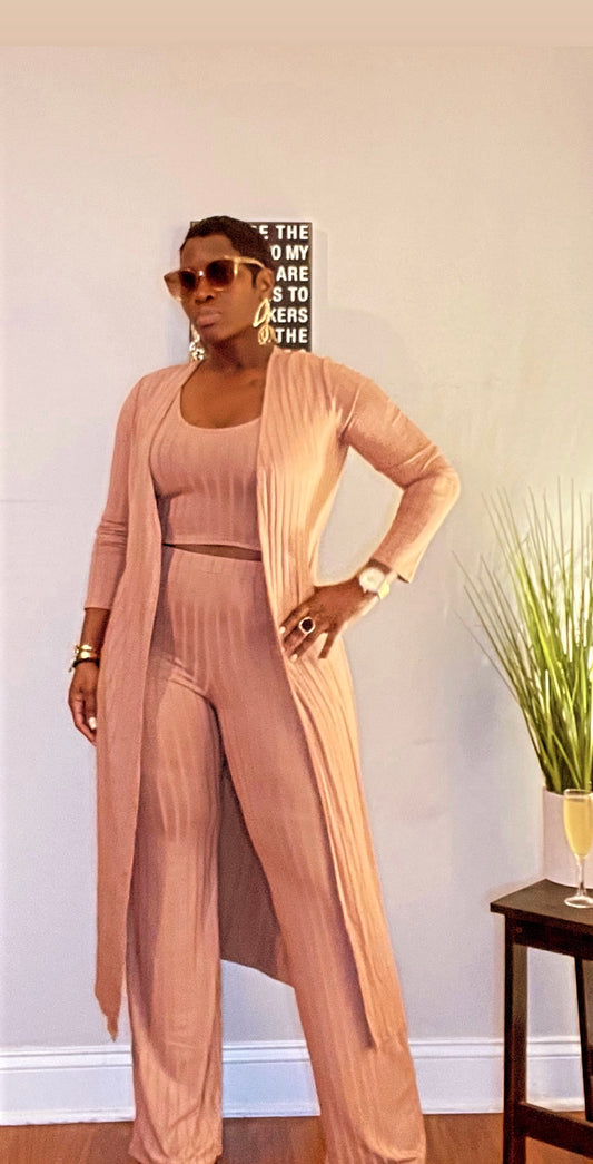 THE CARDIGAN SET
